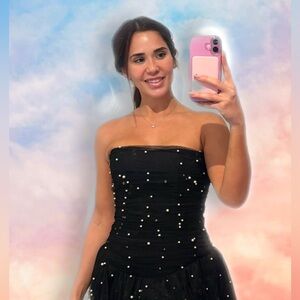 Meet your Posher, Riwa chloe